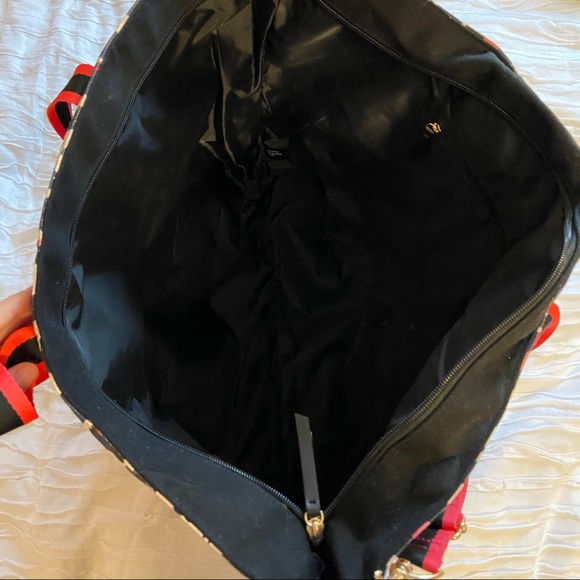 Leopard Duffle Bag - Picture 3 of 4